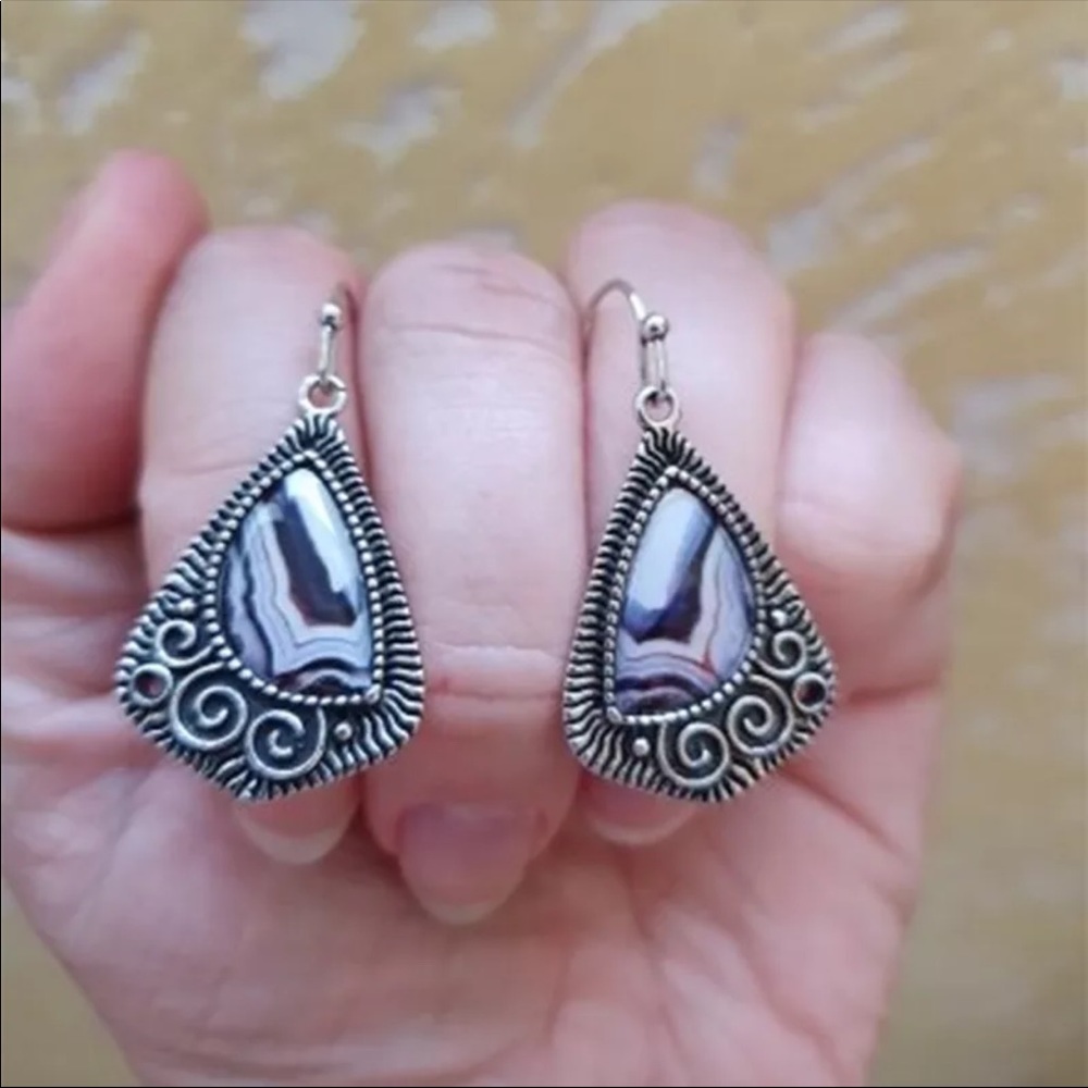 New Women’s Geometric Boho Design Drop Earrings - Picture 3 of 5
